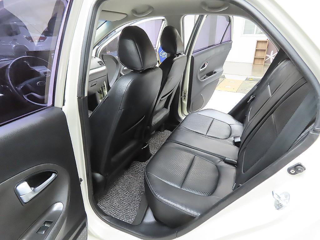 KIA Morning 2012 the color of pearl - Importación desde Corea - HF Imports Iquique - Foto 9