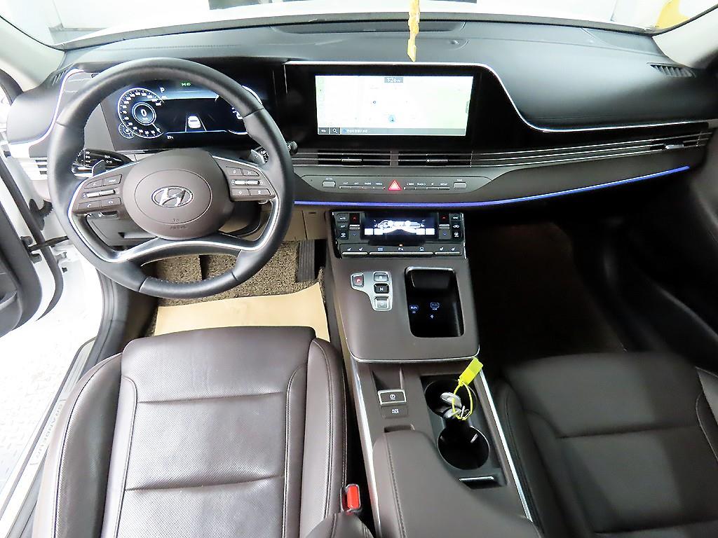 HYUNDAI Grandeur - Vista 7
