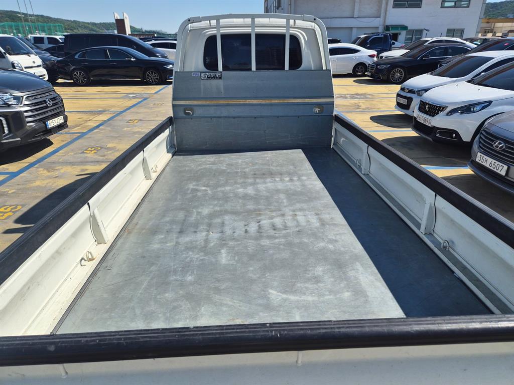 Small Truck Cargo (small) - Vista 5