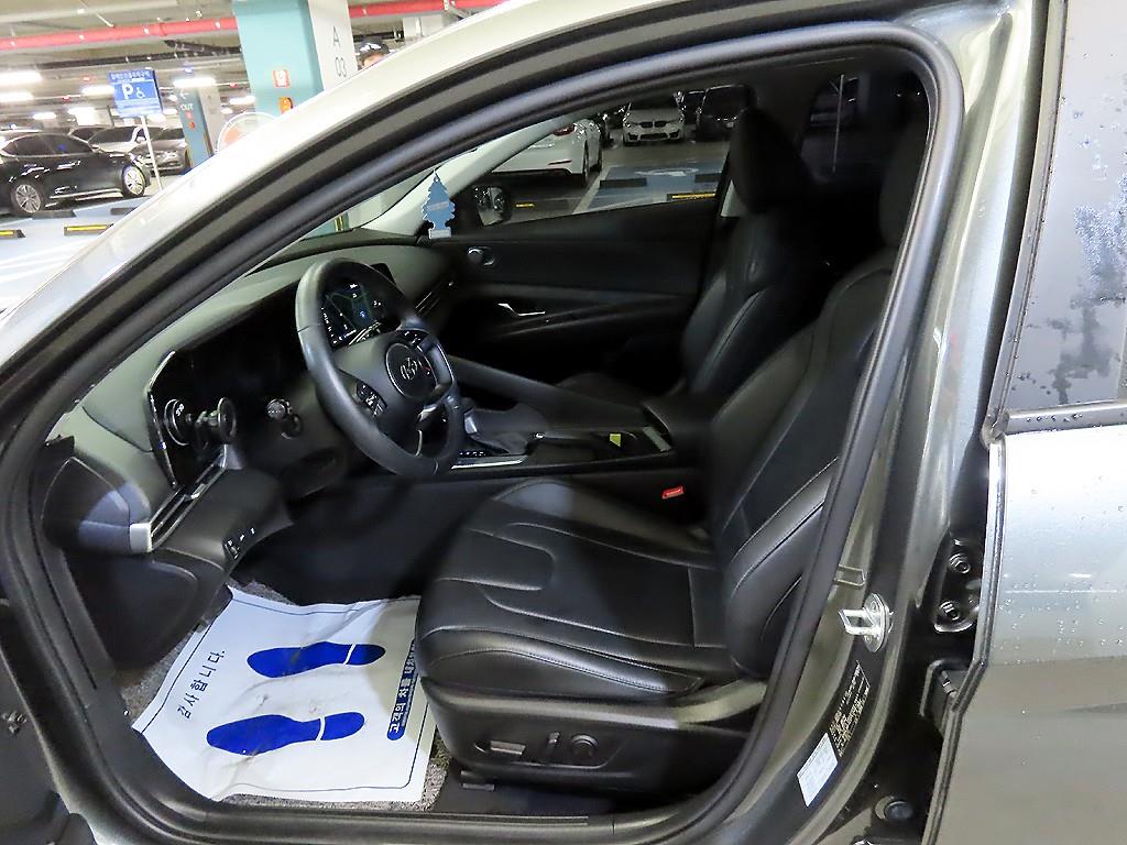 HYUNDAI Avante - Vista 6