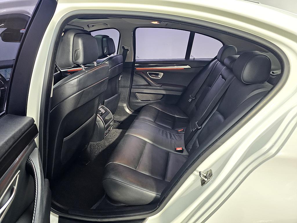 BMW 5 Series - Vista 9