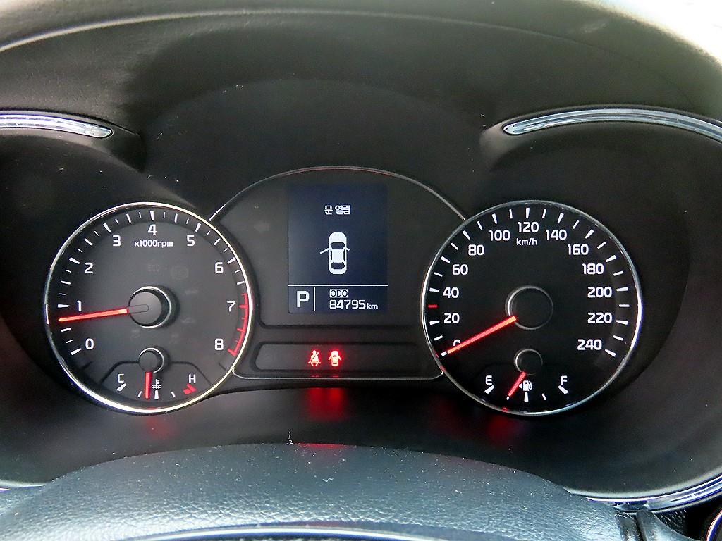 KIA K3 - Vista 9