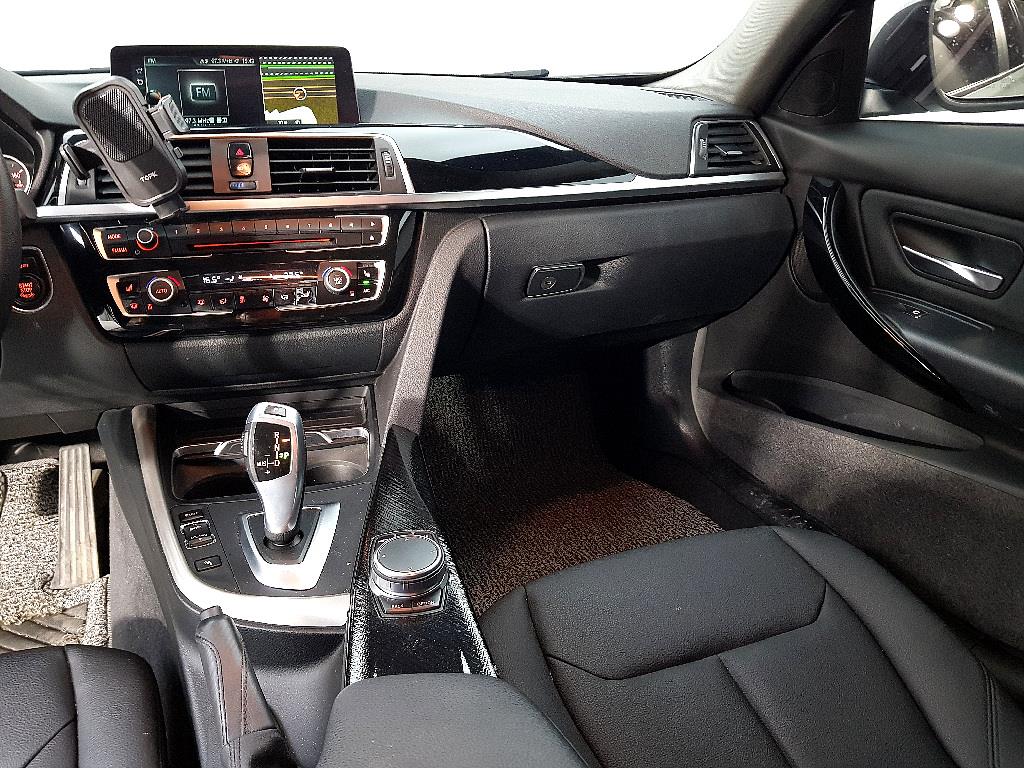 BMW 5 Series - Vista 10