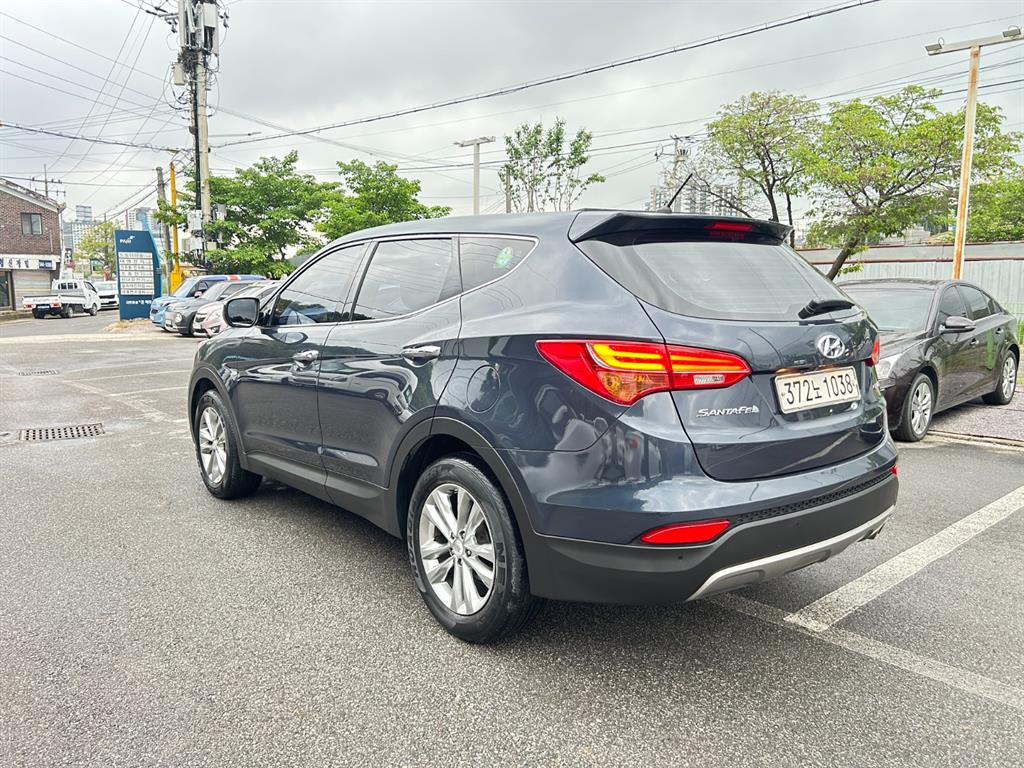 HYUNDAI Santa Fe - Vista 6
