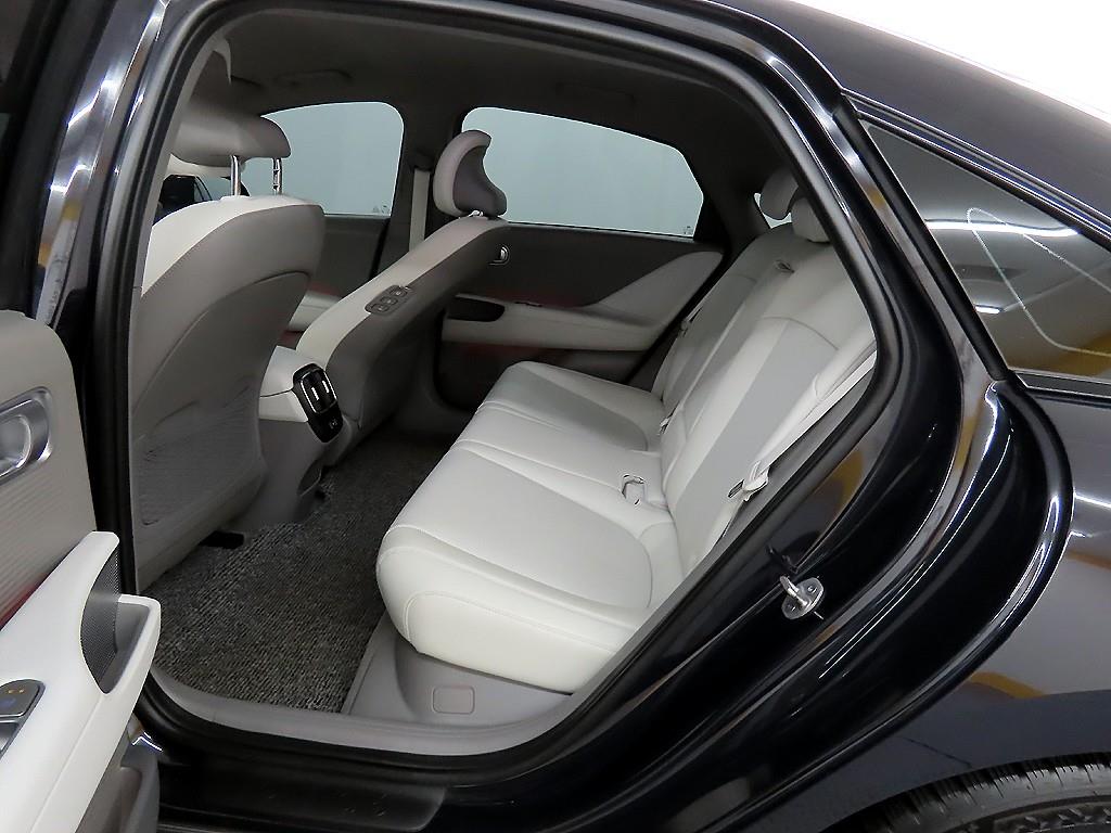 HYUNDAI Ioniq 6 - Vista 6