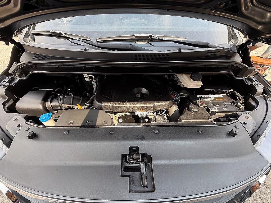 HYUNDAI Starex 2019 Negro - Importación desde Corea - HF Imports Iquique - Foto 18