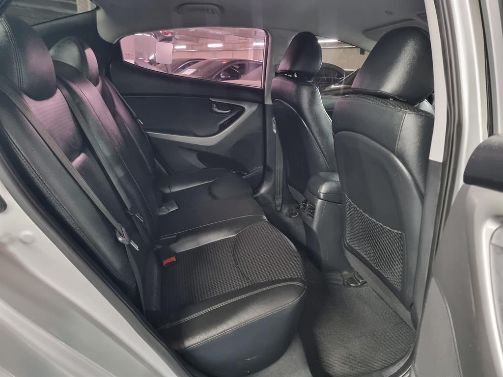 HYUNDAI Avante 2015 Plateado - Importación desde Corea - HF Imports Iquique - Foto 16