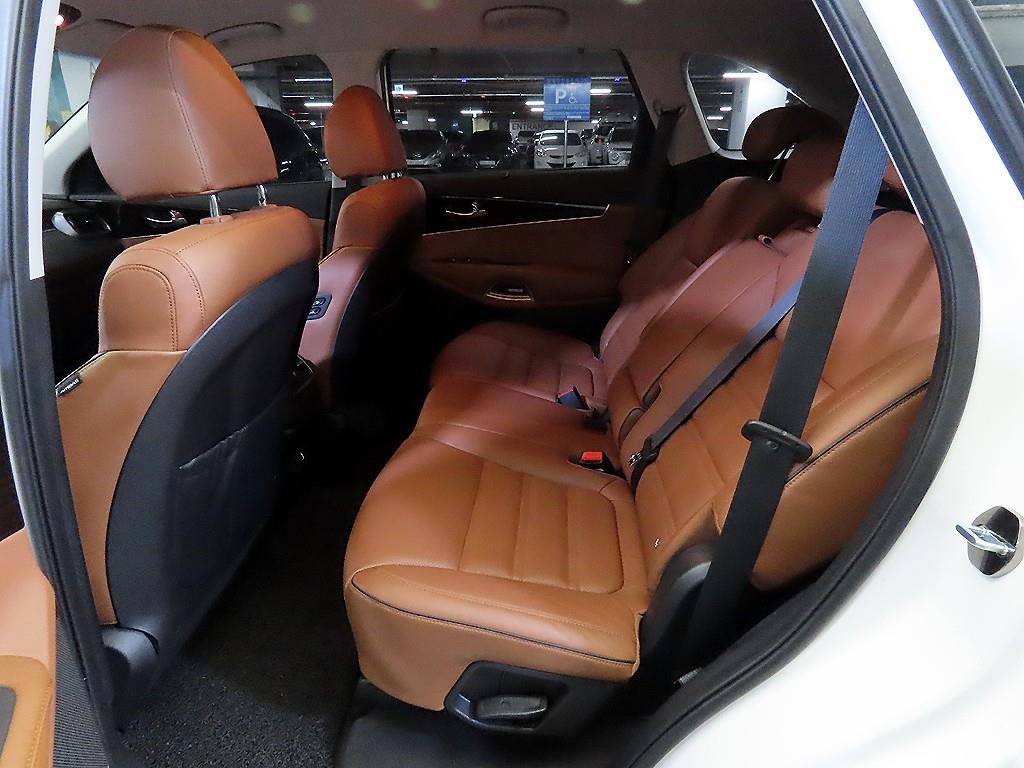 KIA Sorento - Vista 7