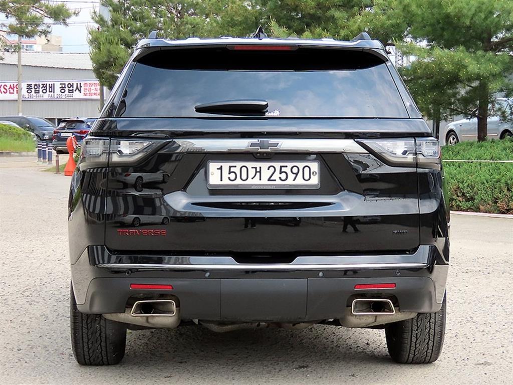 Chevrolet Travers - Vista 4