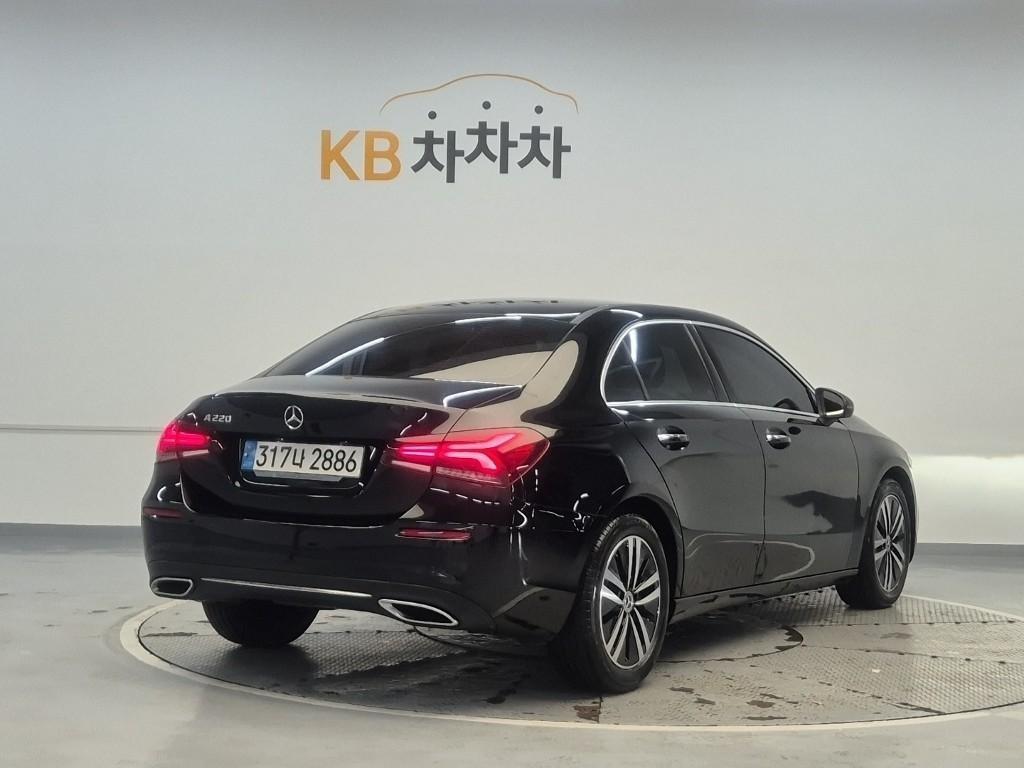 Mercedes Benz A Class - Vista 3