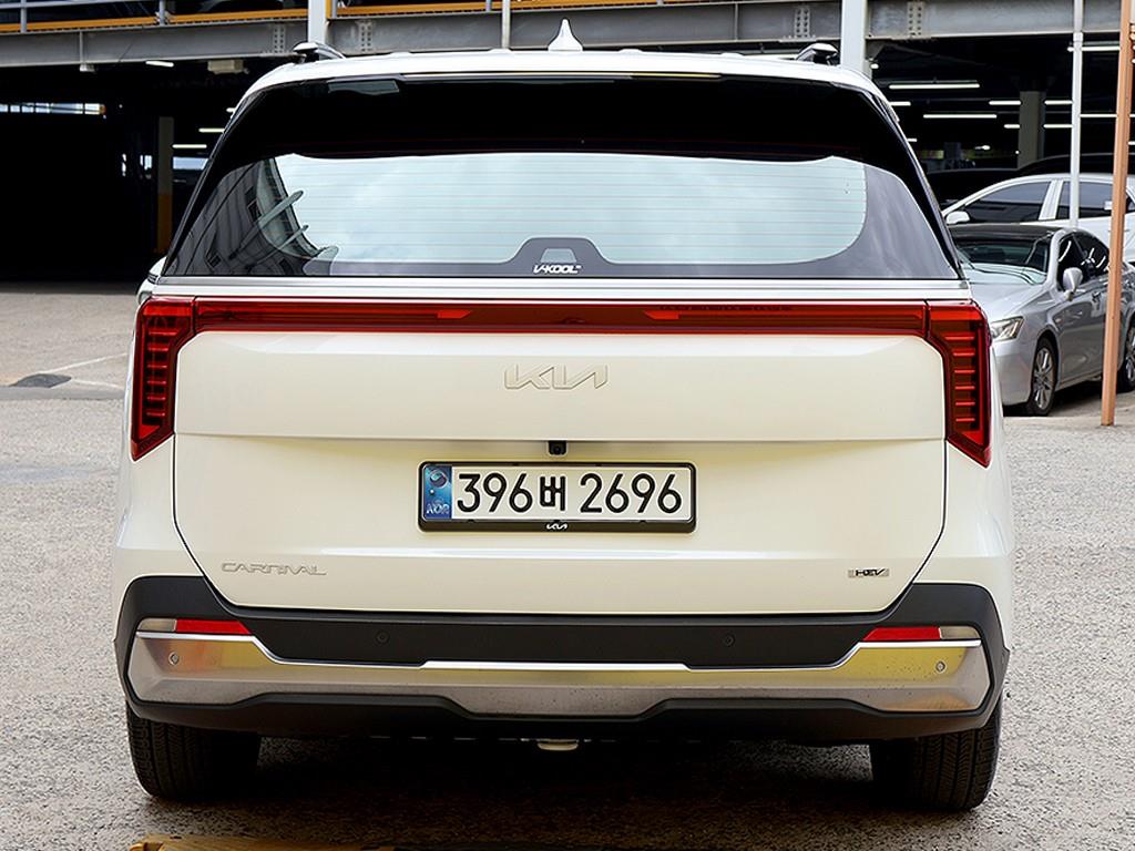 KIA Carnival - Vista 5