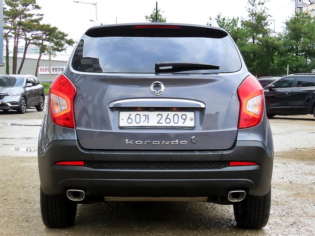 Ssangyong Korando - Vista 4