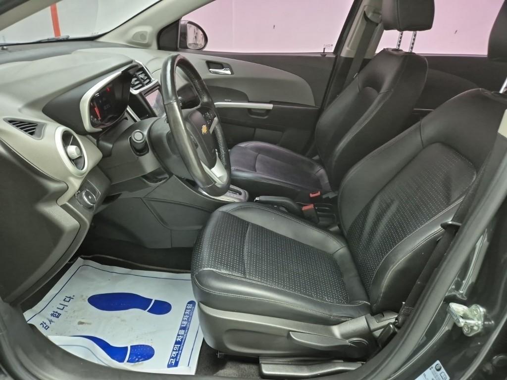 Chevrolet Abeo 2017 Gris - Importación desde Corea - HF Imports Iquique - Foto 18