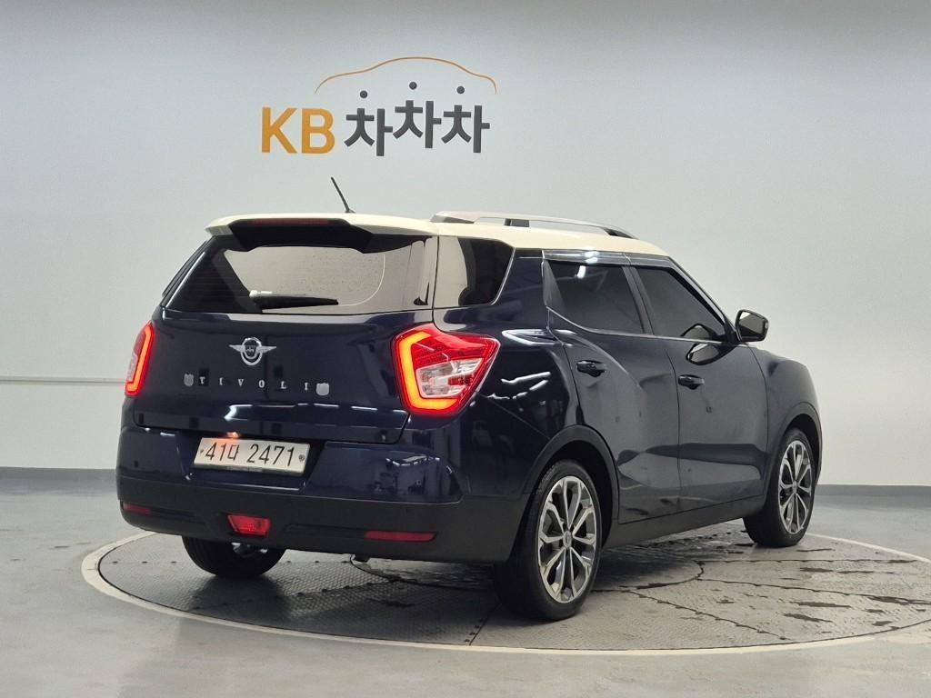Ssangyong Tivoli - Vista 3