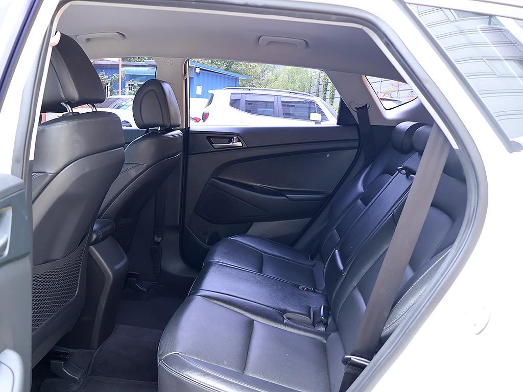 HYUNDAI Tucson 2018 Blanco - Importación desde Corea - HF Imports Iquique - Foto 13