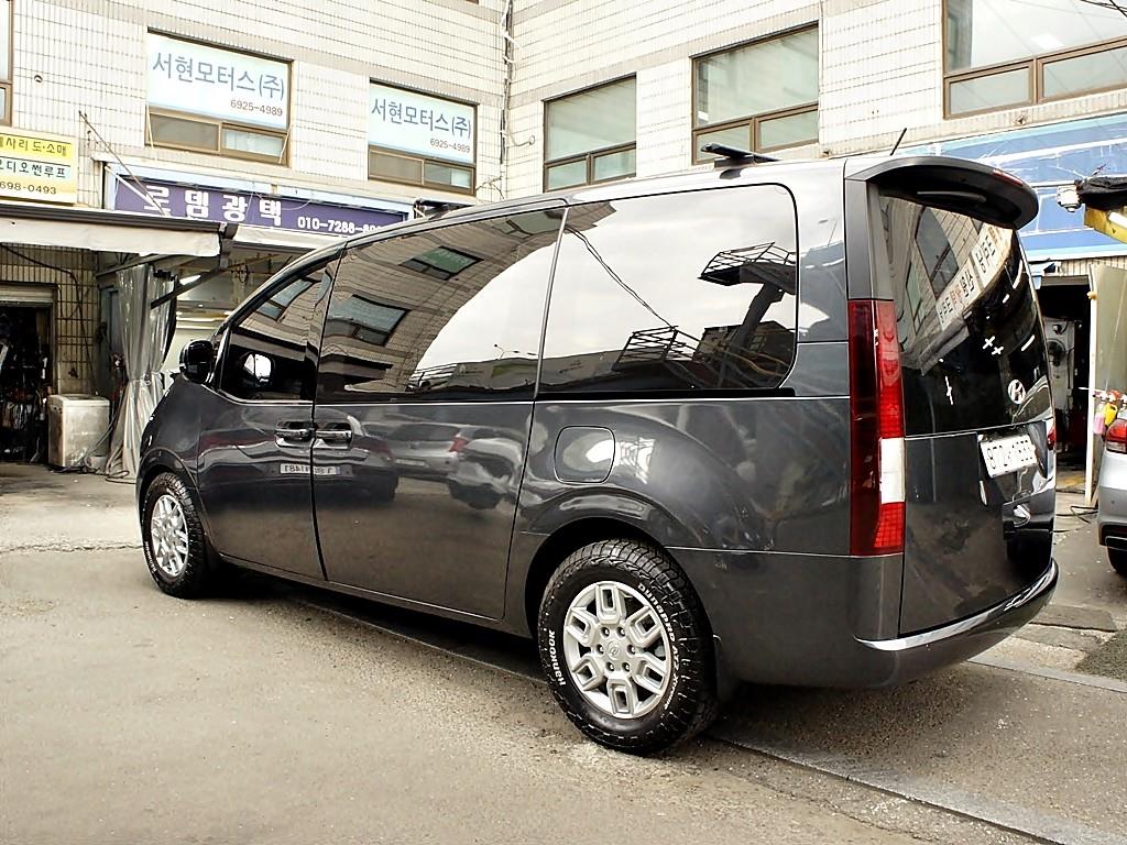 HYUNDAI Staria - Vista 7