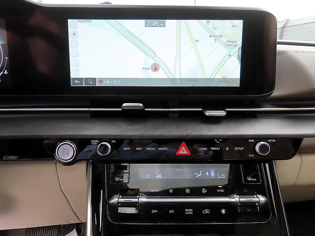 KIA Carnival - Vista 12
