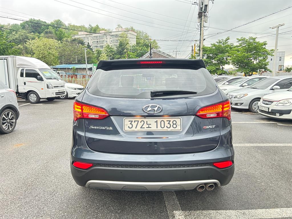 HYUNDAI Santa Fe - Vista 8