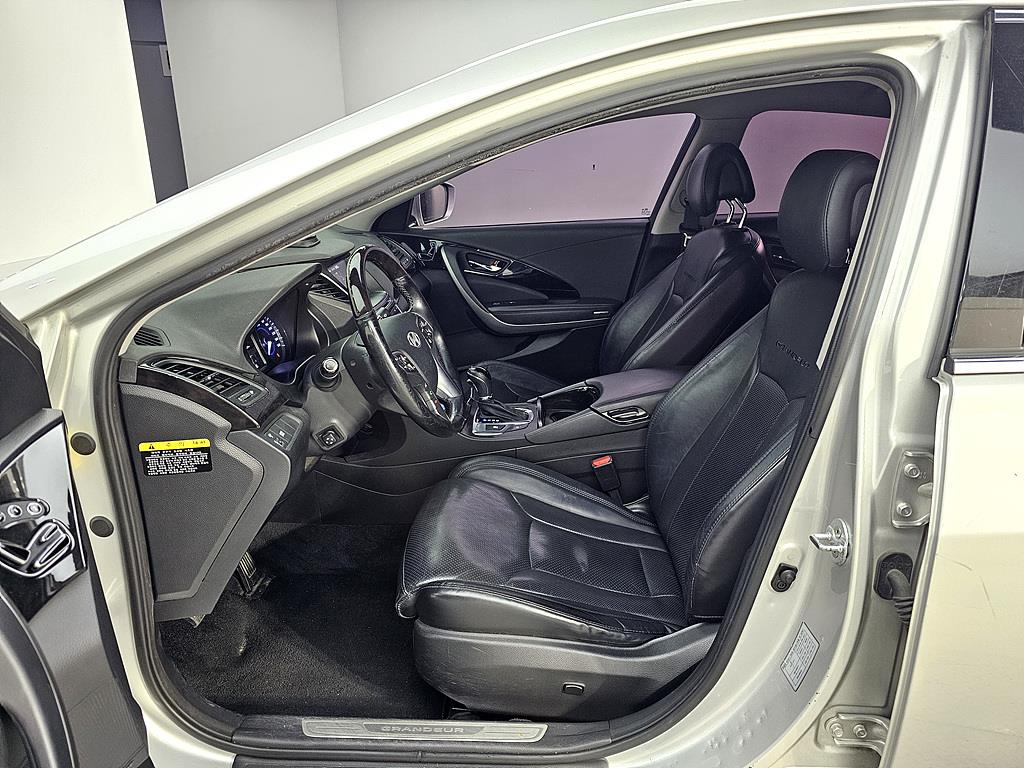 HYUNDAI Grandeur - Vista 7