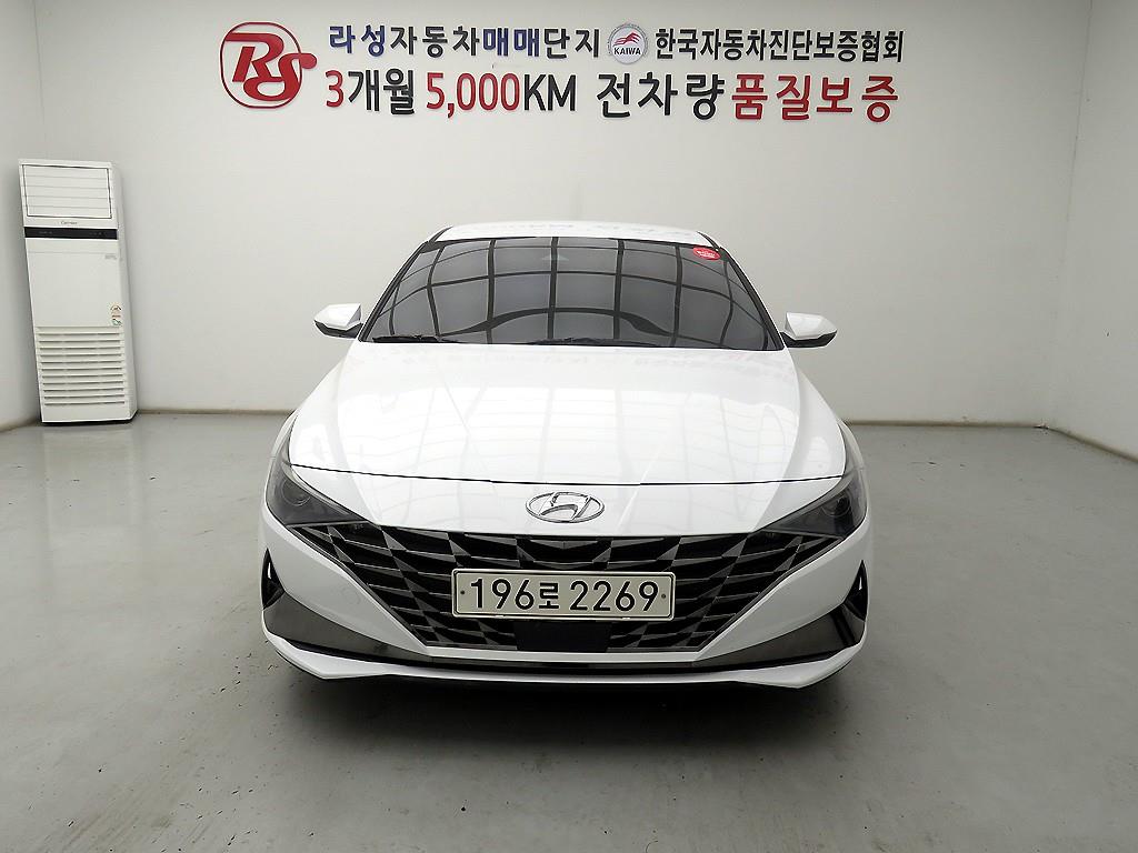 HYUNDAI Avante 2022 Blanco - Importación desde Corea - HF Imports Iquique - Foto 1