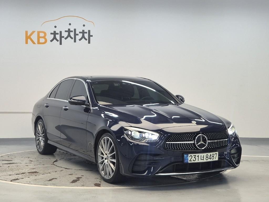 Mercedes Benz E class - Vista 4