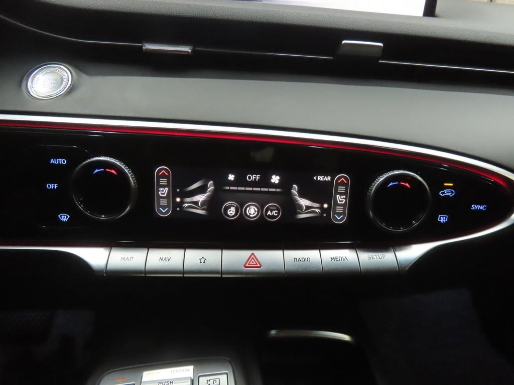 Genesis GV70 - Vista 12
