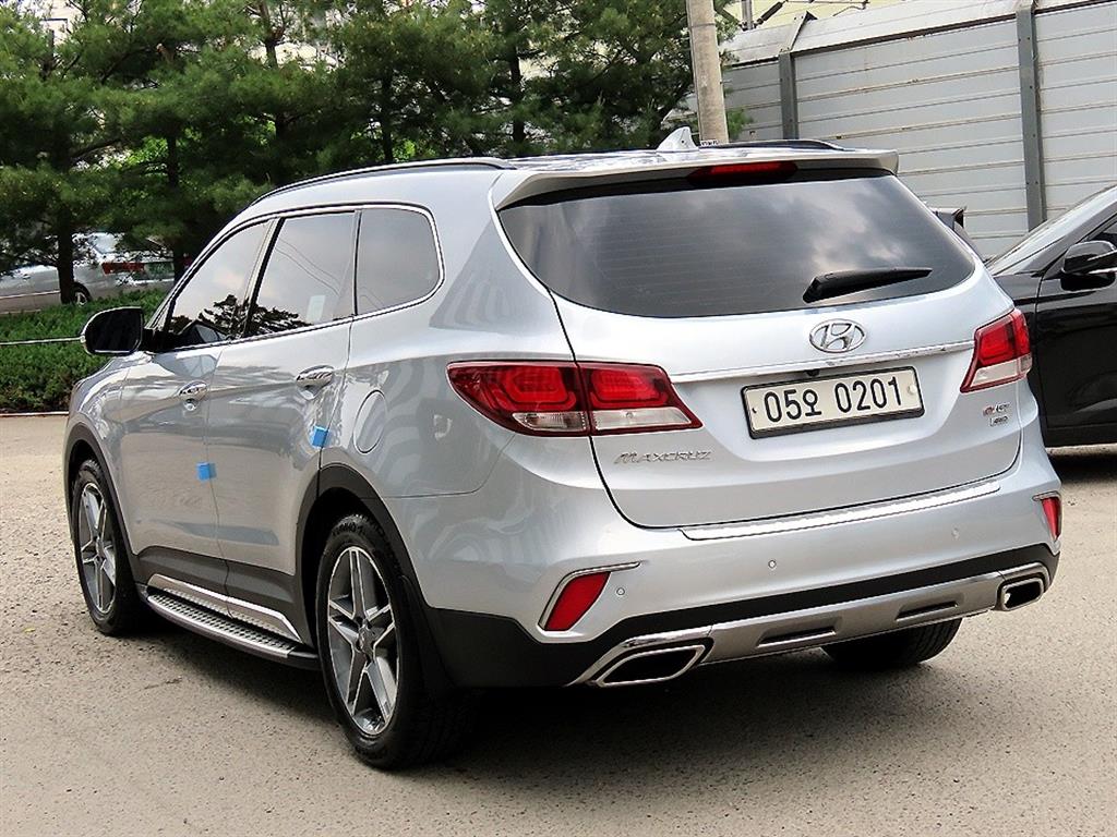 HYUNDAI Maxcruz - Vista 3