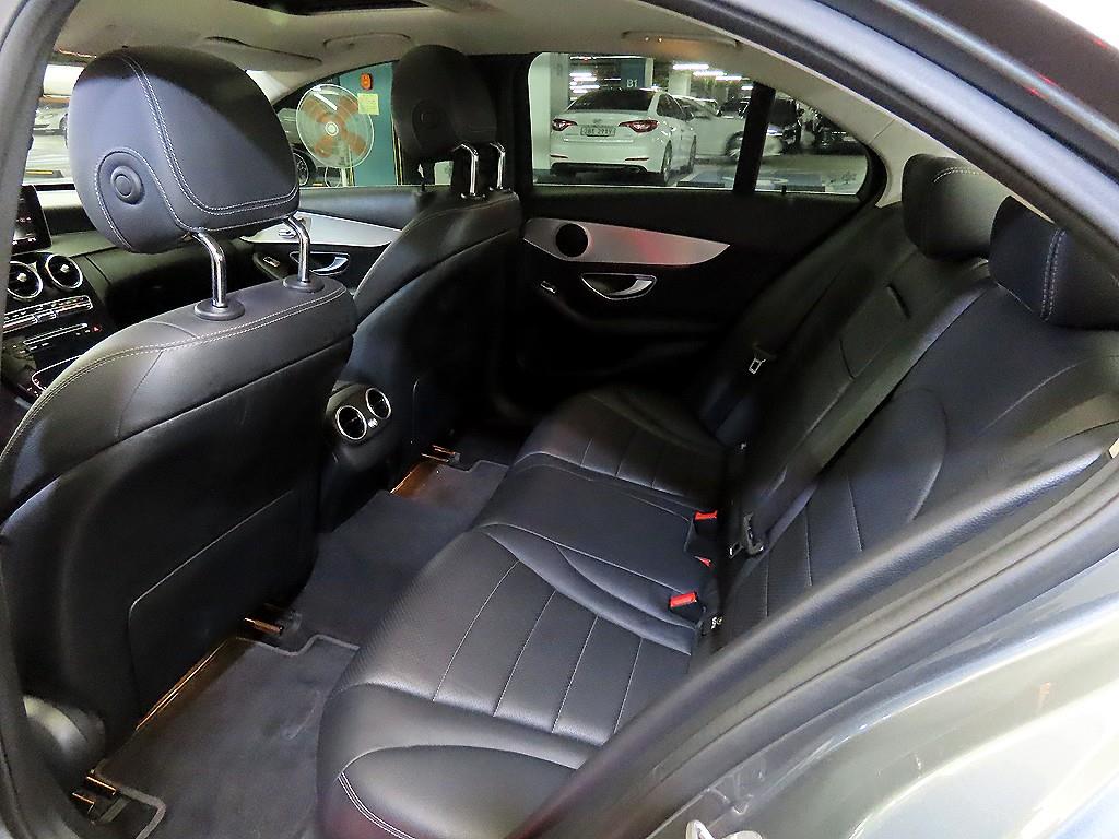 Mercedes Benz C Class - Vista 7