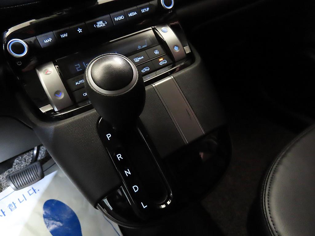 HYUNDAI Casper - Vista 12