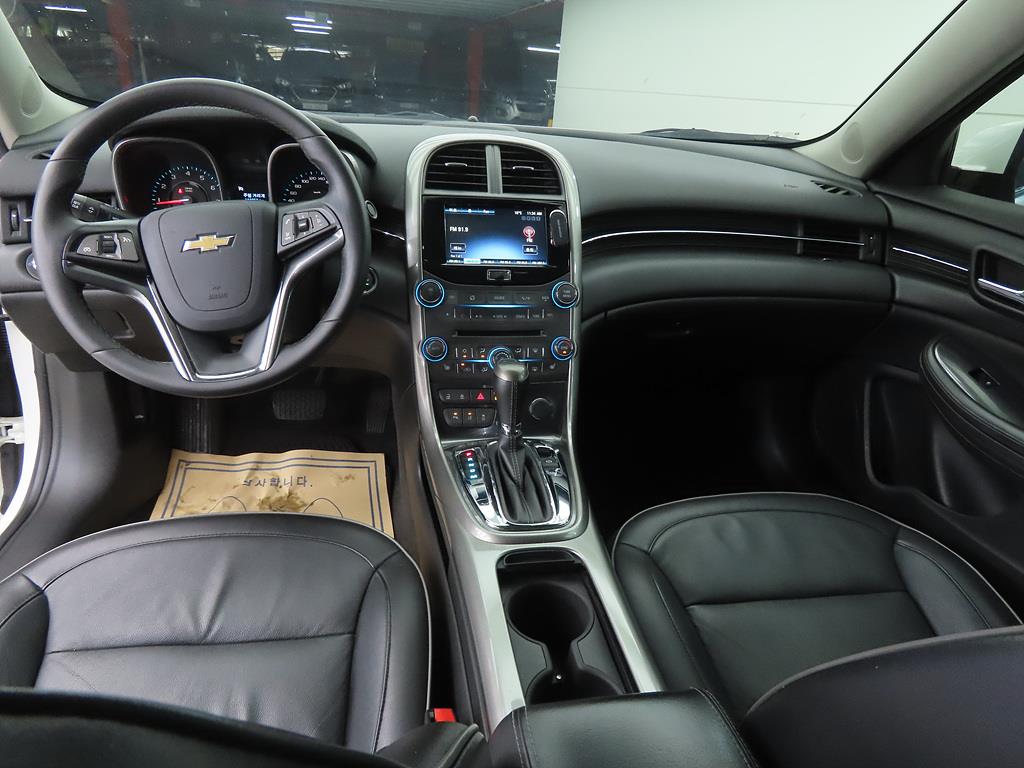 Chevrolet Malibu - Vista 7