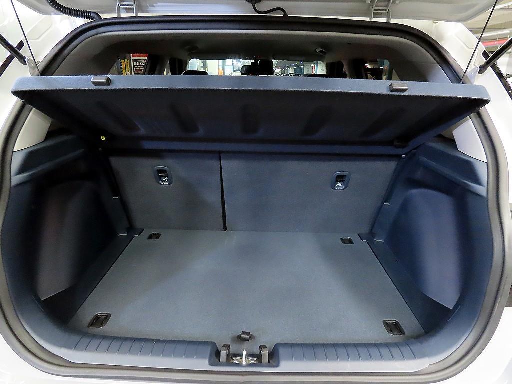 HYUNDAI Venue 2023 Gris - Importación desde Corea - HF Imports Iquique - Foto 18