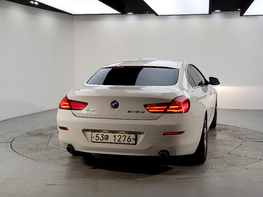 BMW 6 series - Vista 3