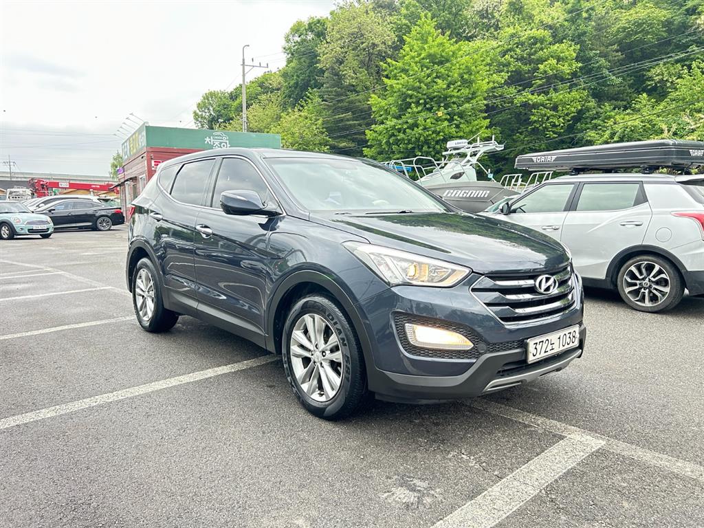 HYUNDAI Santa Fe - Vista 3