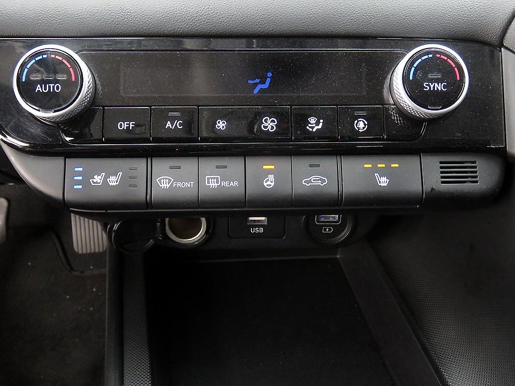 HYUNDAI Avante - Vista 12
