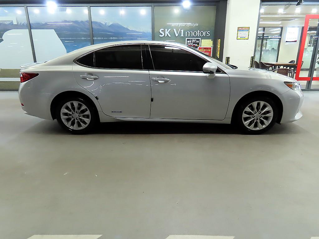 Lexus ES - Vista 3