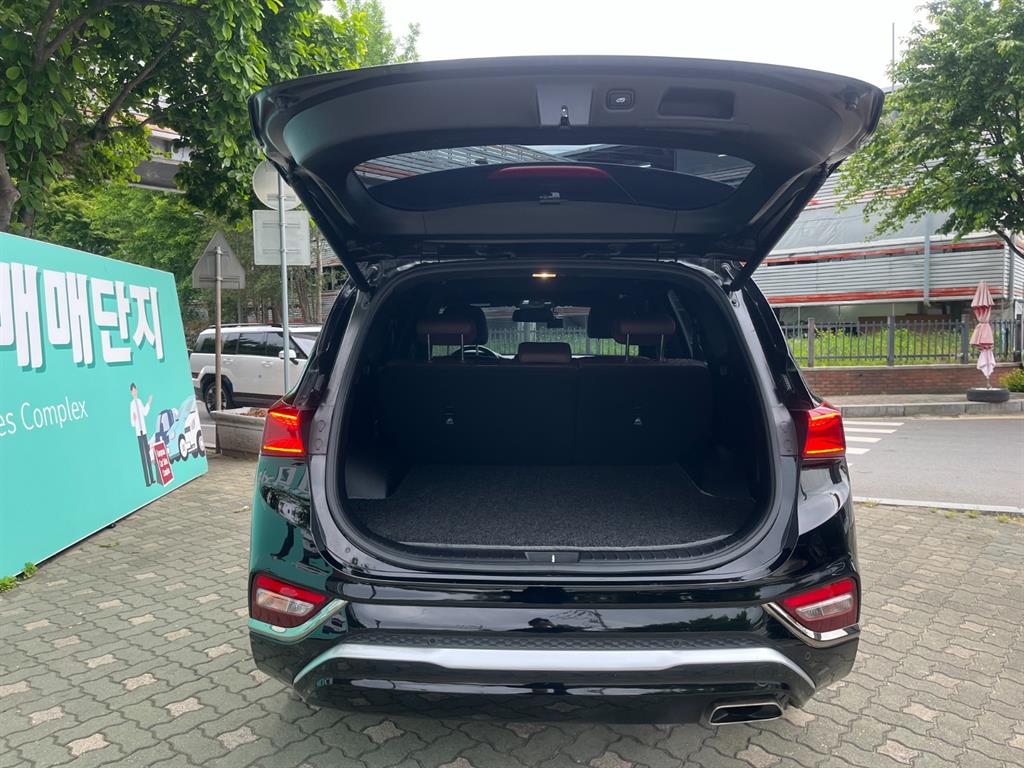 HYUNDAI Santa Fe - Vista 6