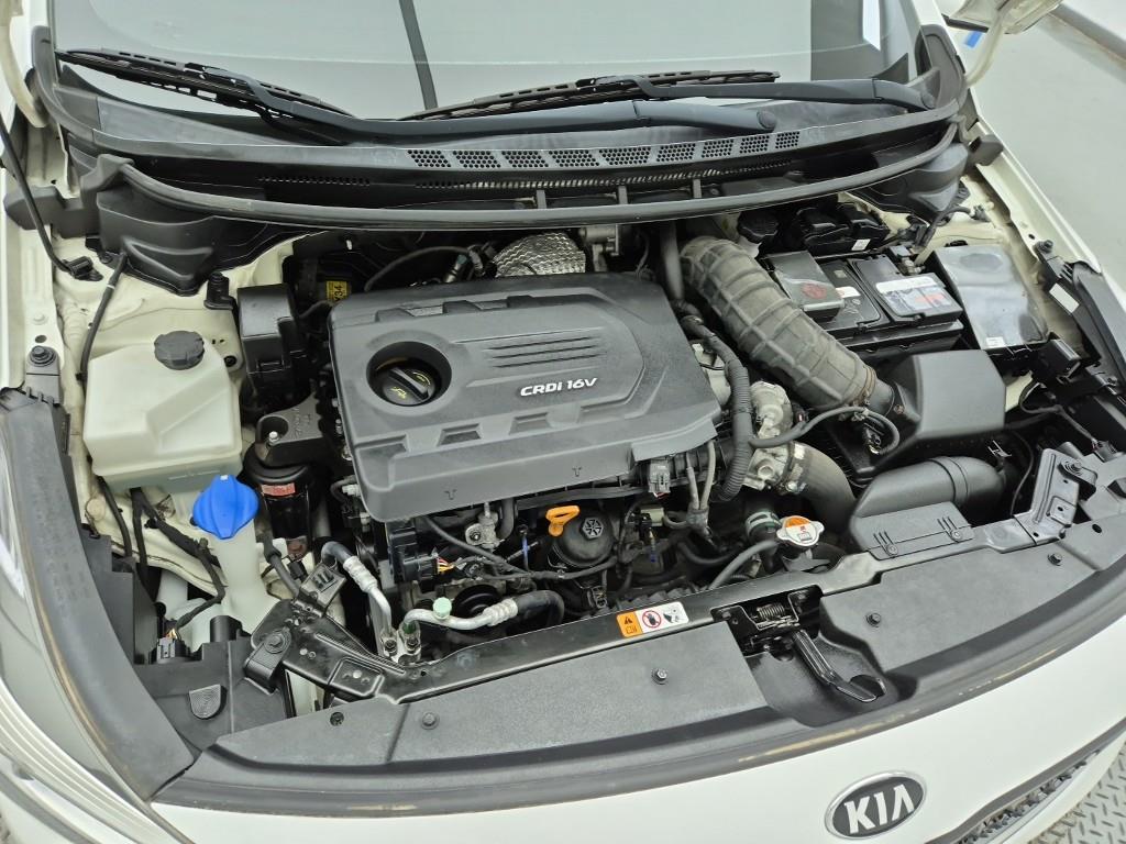 KIA K3 - Vista 6