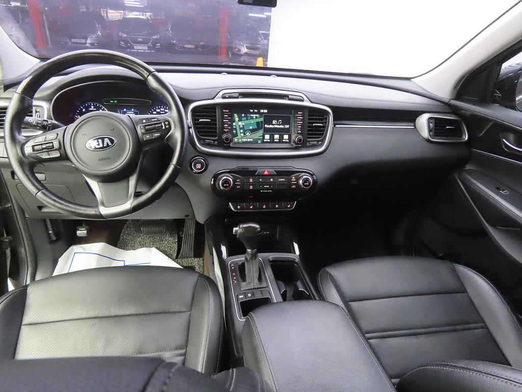KIA Sorento - Vista 7