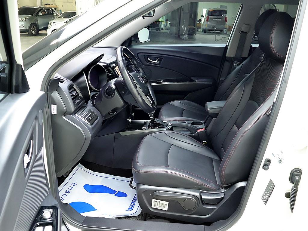 Ssangyong Tivoli 2019 Blanco - Importación desde Corea - HF Imports Iquique - Foto 11
