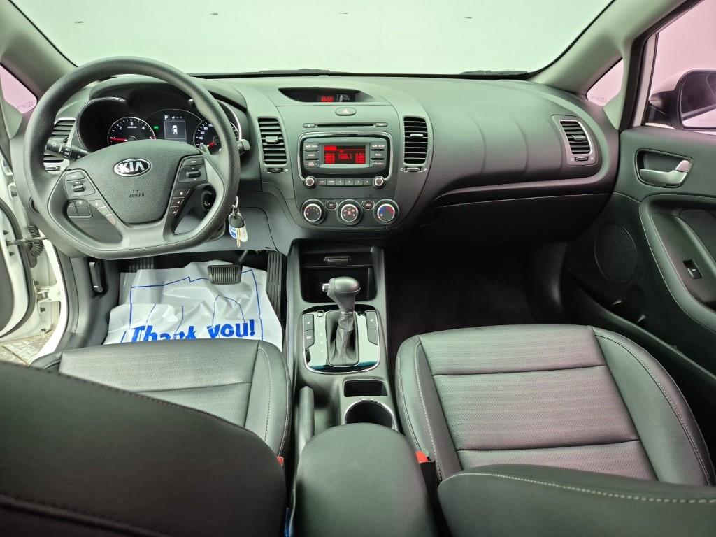 KIA K3 - Vista 5