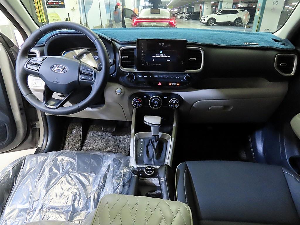 HYUNDAI Venue - Vista 10