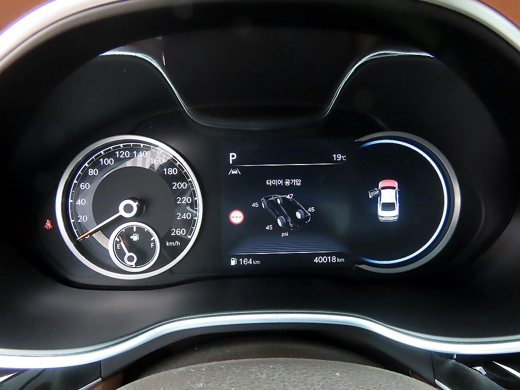 Genesis G80 - Vista 9
