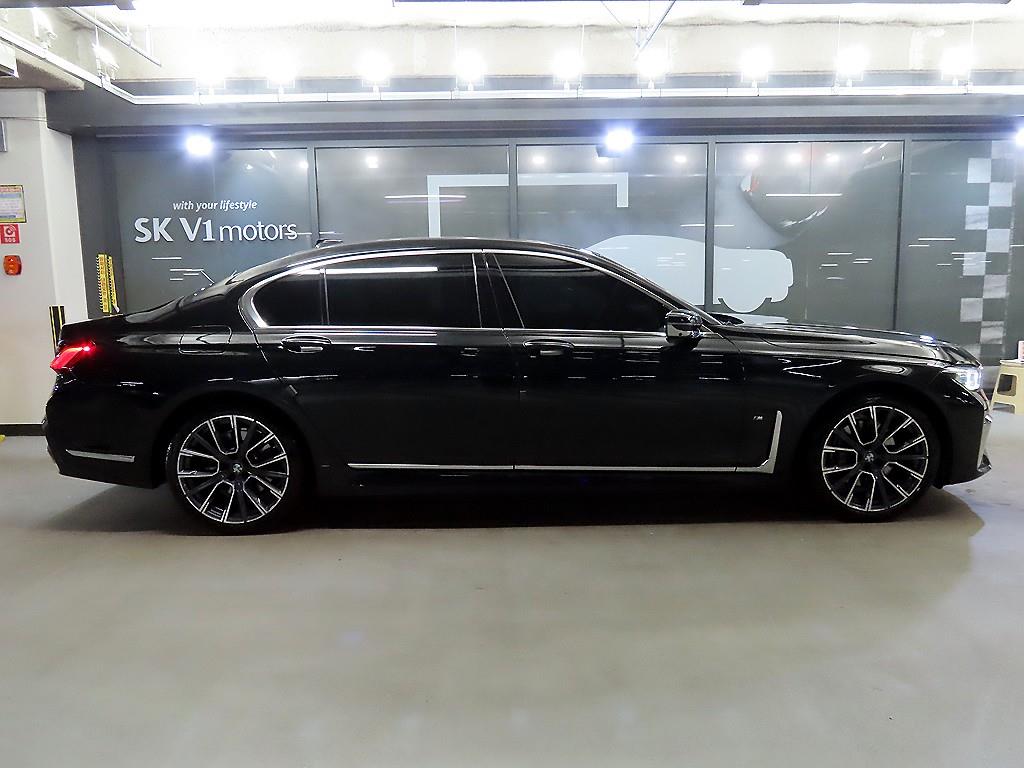 BMW 7 Series - Vista 3
