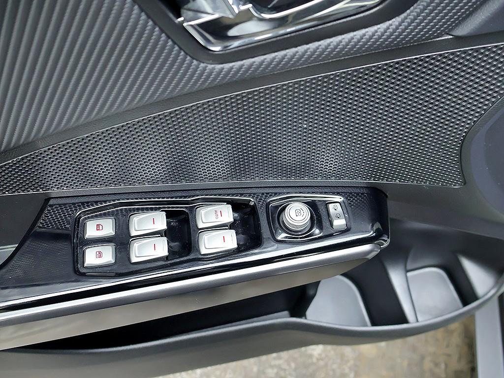 Ssangyong Tivoli 2019 Blanco - Importación desde Corea - HF Imports Iquique - Foto 13