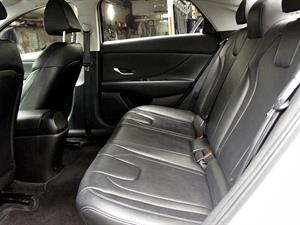 HYUNDAI Avante - Vista 12