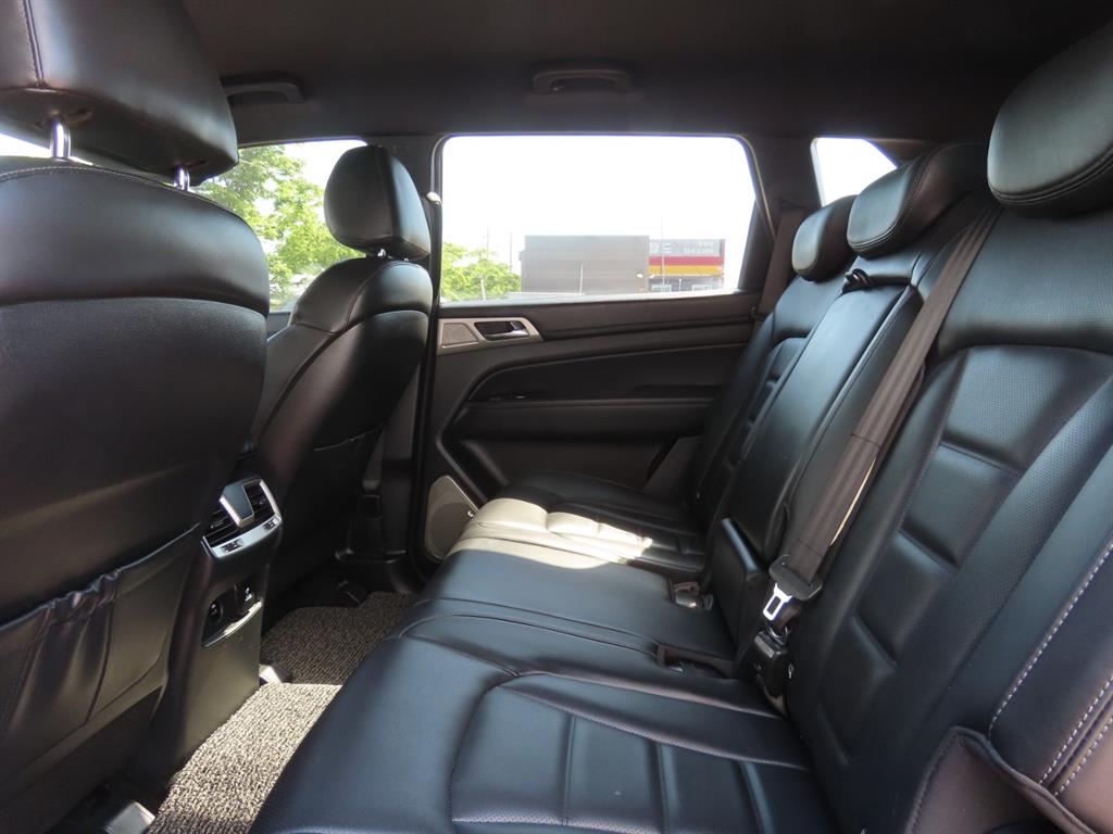Ssangyong Rexton 2018 Negro - Importación desde Corea - HF Imports Iquique - Foto 8