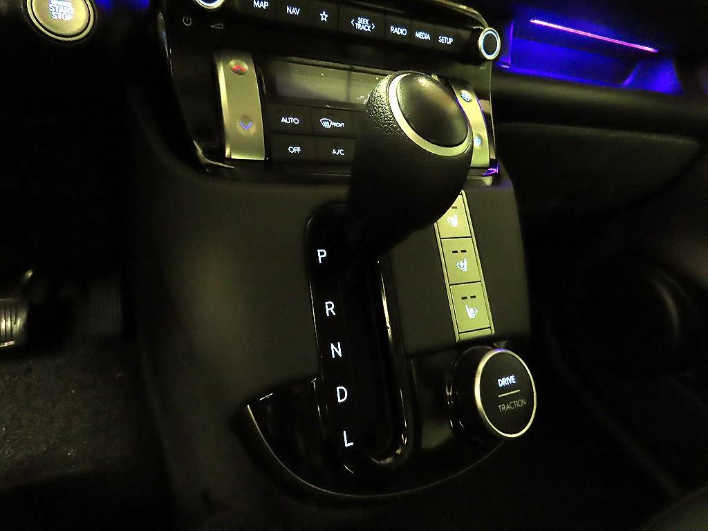 HYUNDAI Casper - Vista 10
