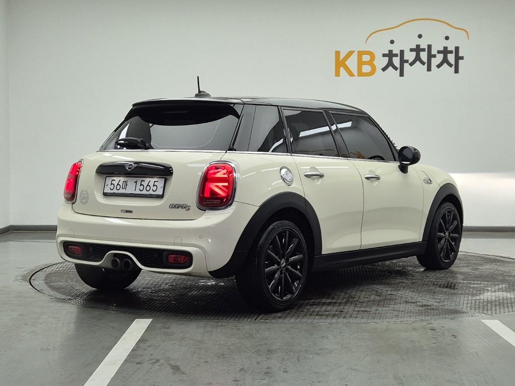 Mini Cooper - Vista 4