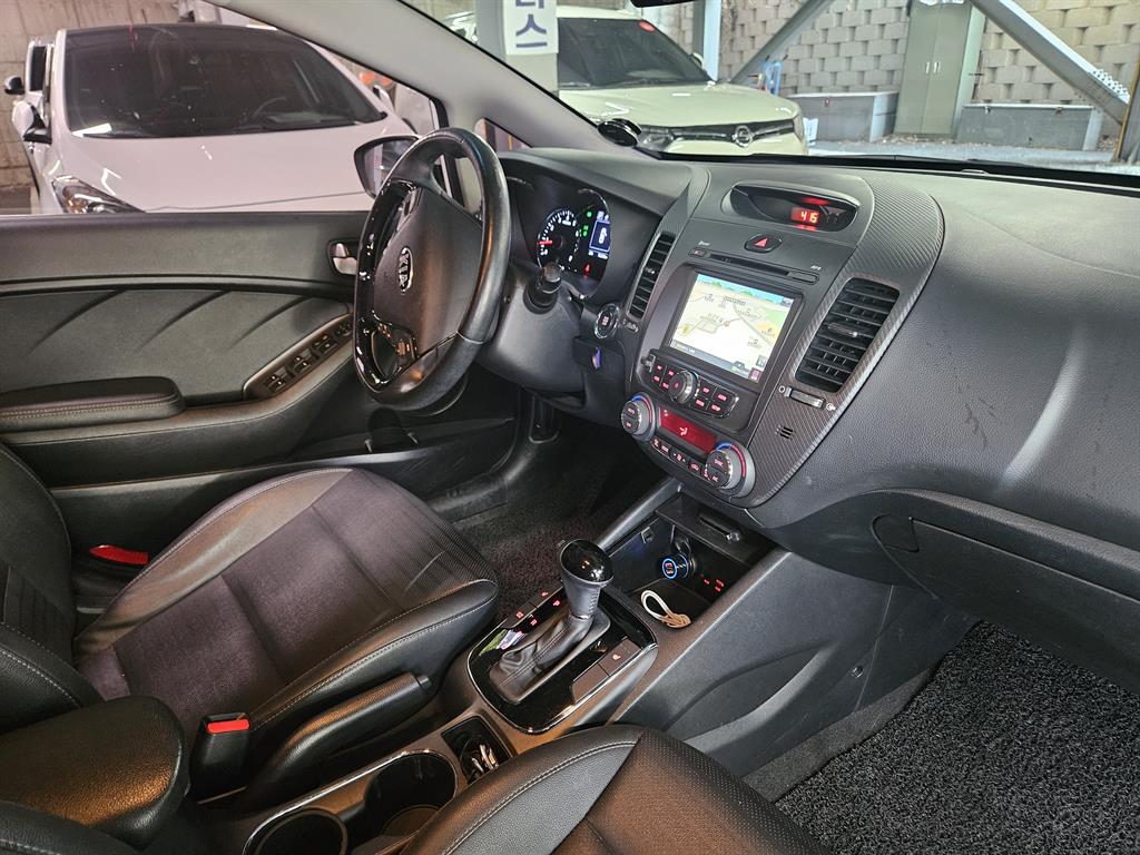 KIA K3 - Vista 7