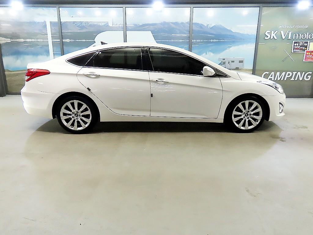 HYUNDAI i40 - Vista 3